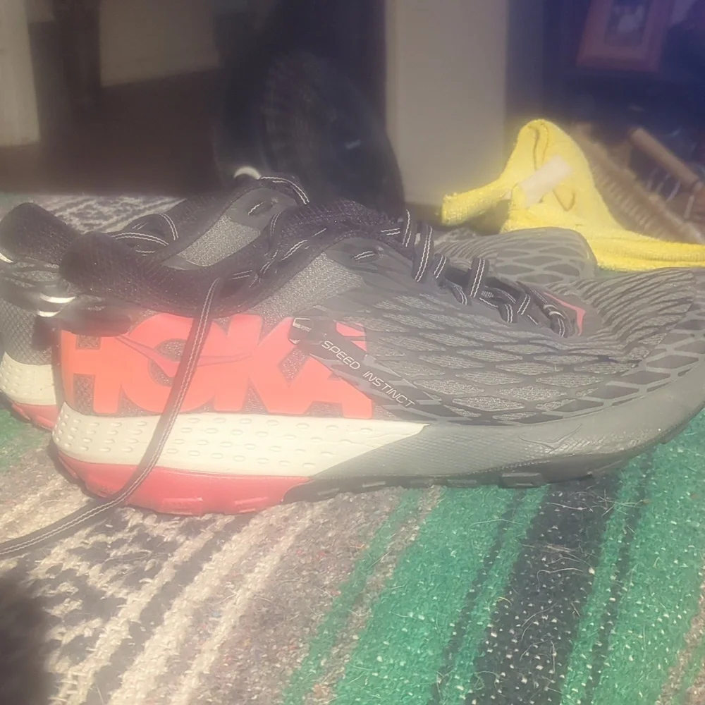 Black and Gray Athletic Shoes. Hoka one one Speed Instinct - Picture 2 of 3
